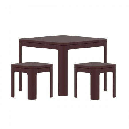 Table de jeux et tabourets...