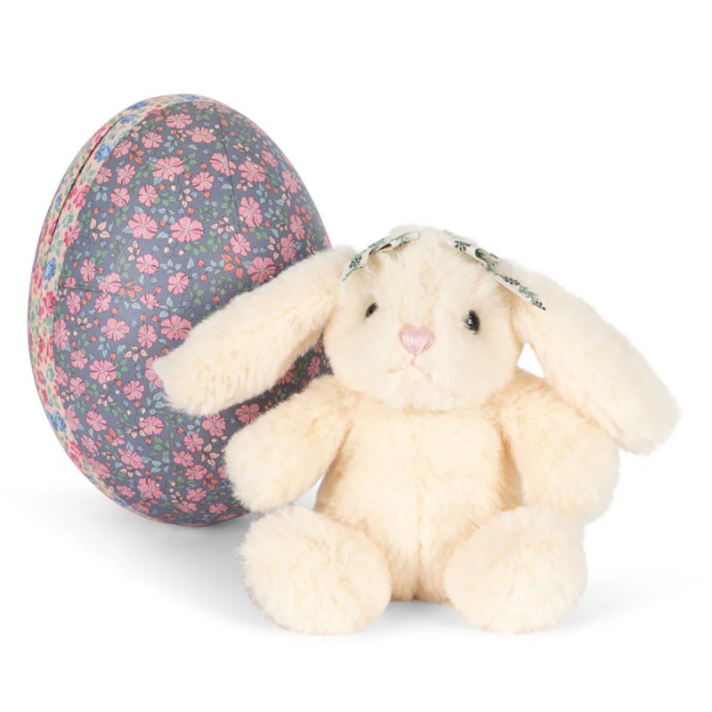 Lapin et son œuf de Pâques...